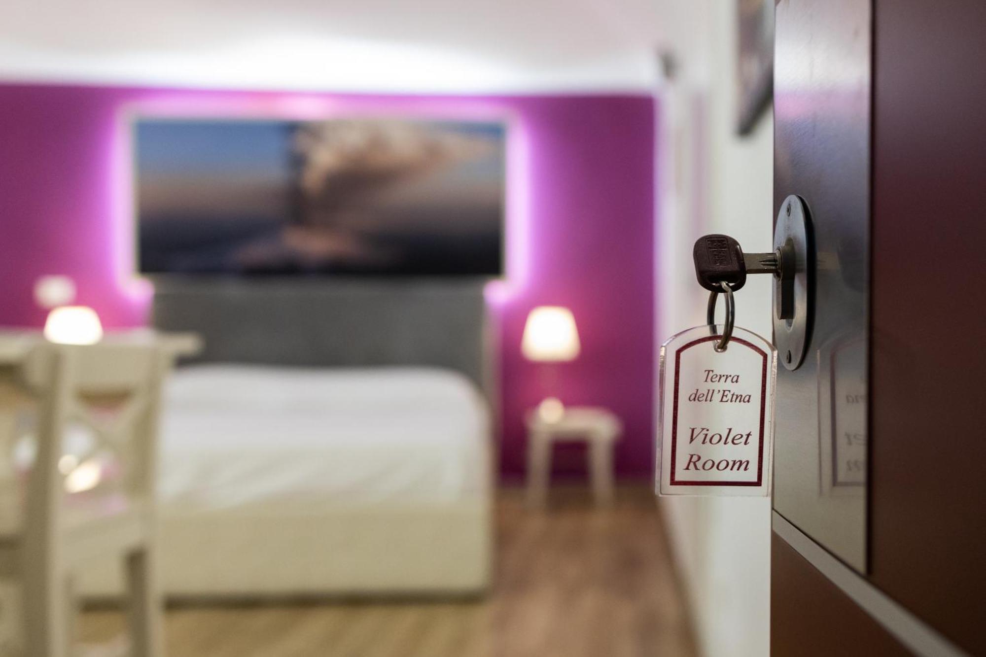 Terra Dell'Etna Apartment คาตาเนีย ภายนอก รูปภาพ