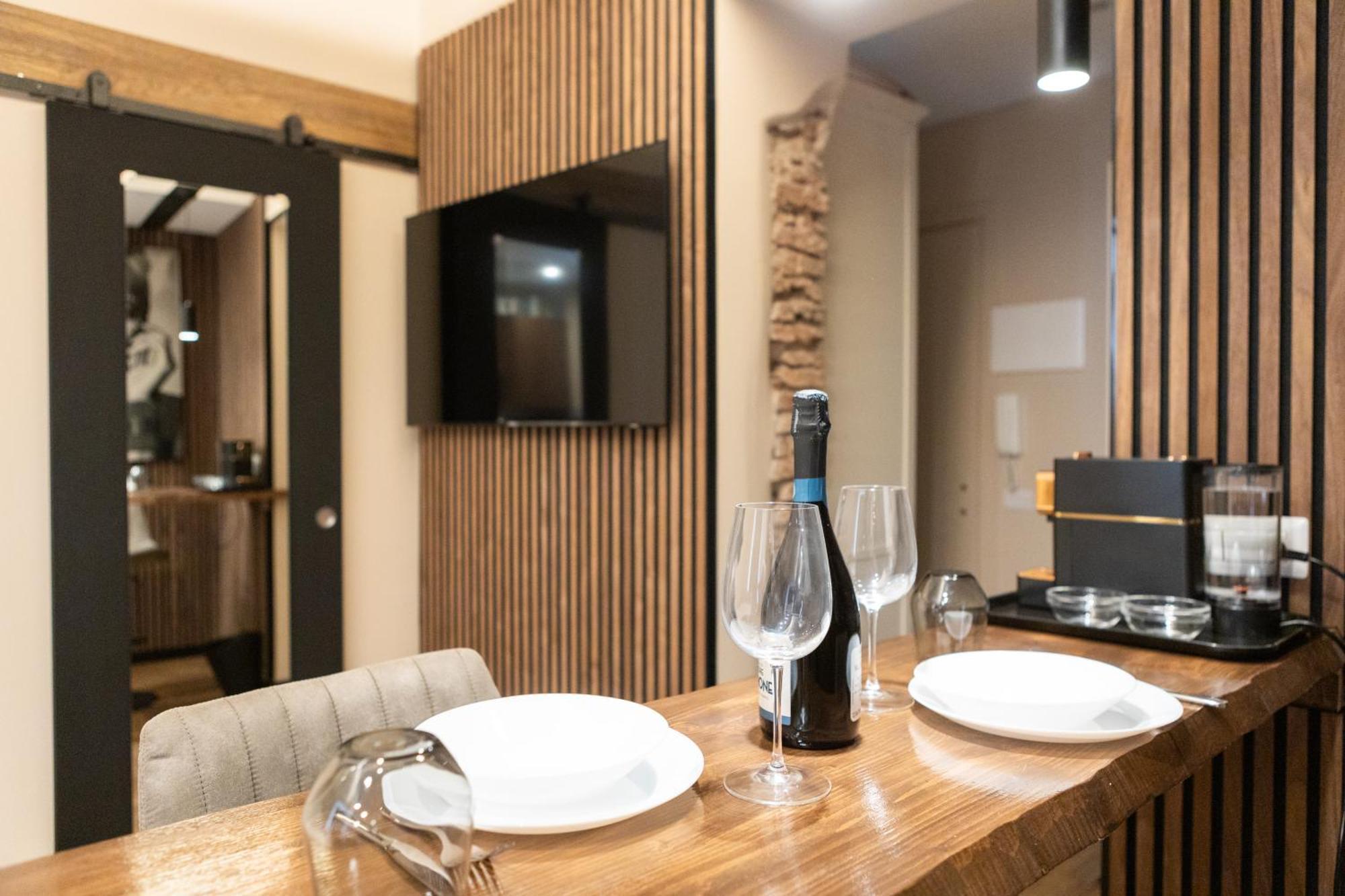 Terra Dell'Etna Apartment คาตาเนีย ห้อง รูปภาพ