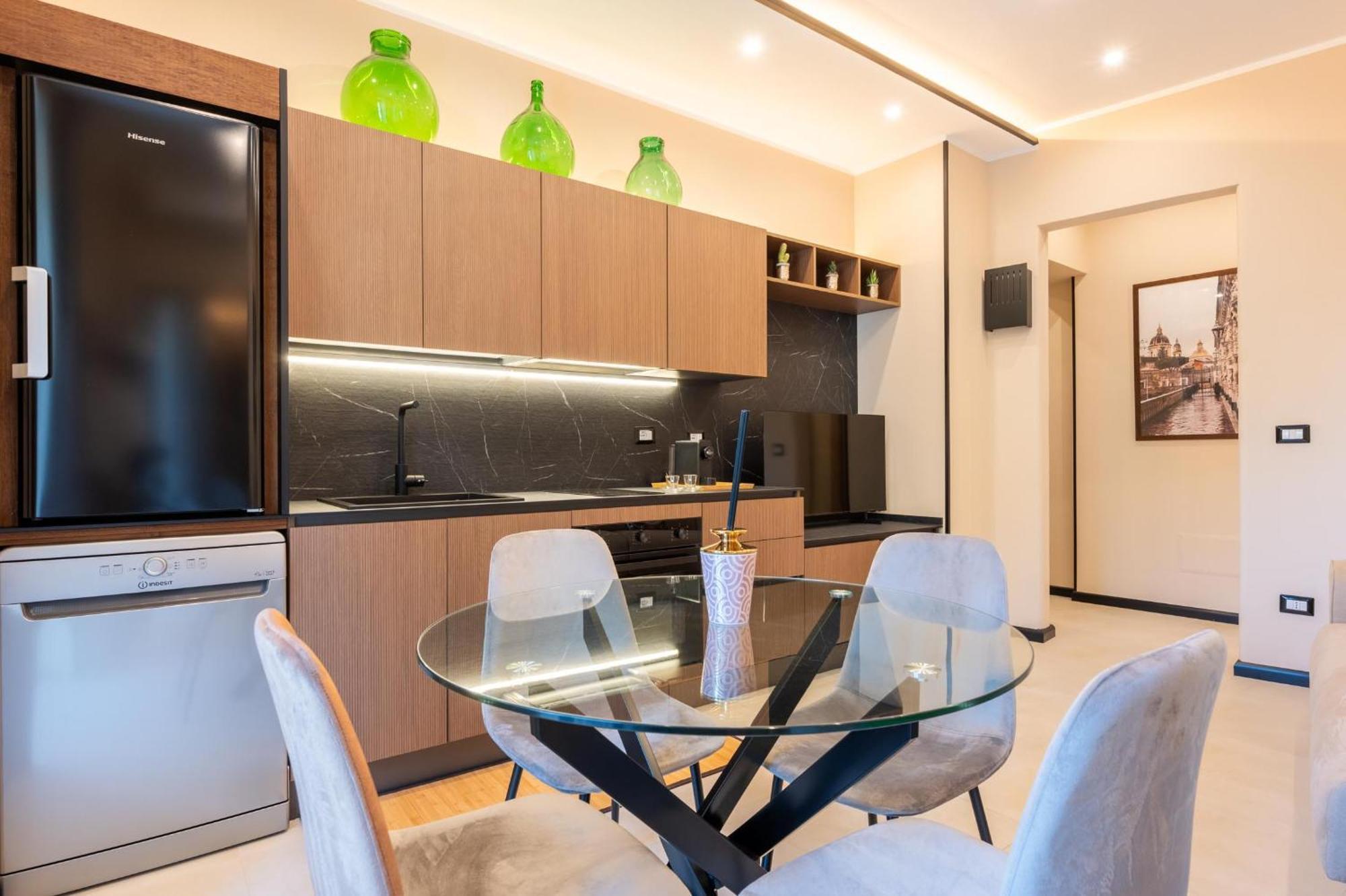 Terra Dell'Etna Apartment คาตาเนีย ภายนอก รูปภาพ