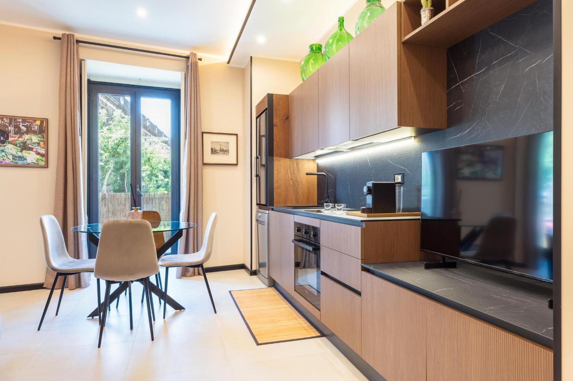Terra Dell'Etna Apartment คาตาเนีย ห้อง รูปภาพ